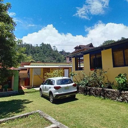 Conrado'S Guesthouse B&B Las Avispas エクステリア 写真