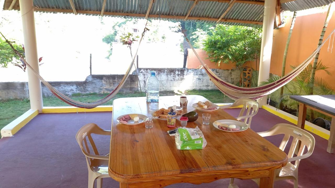 Conrado'S Guesthouse B&B Las Avispas エクステリア 写真